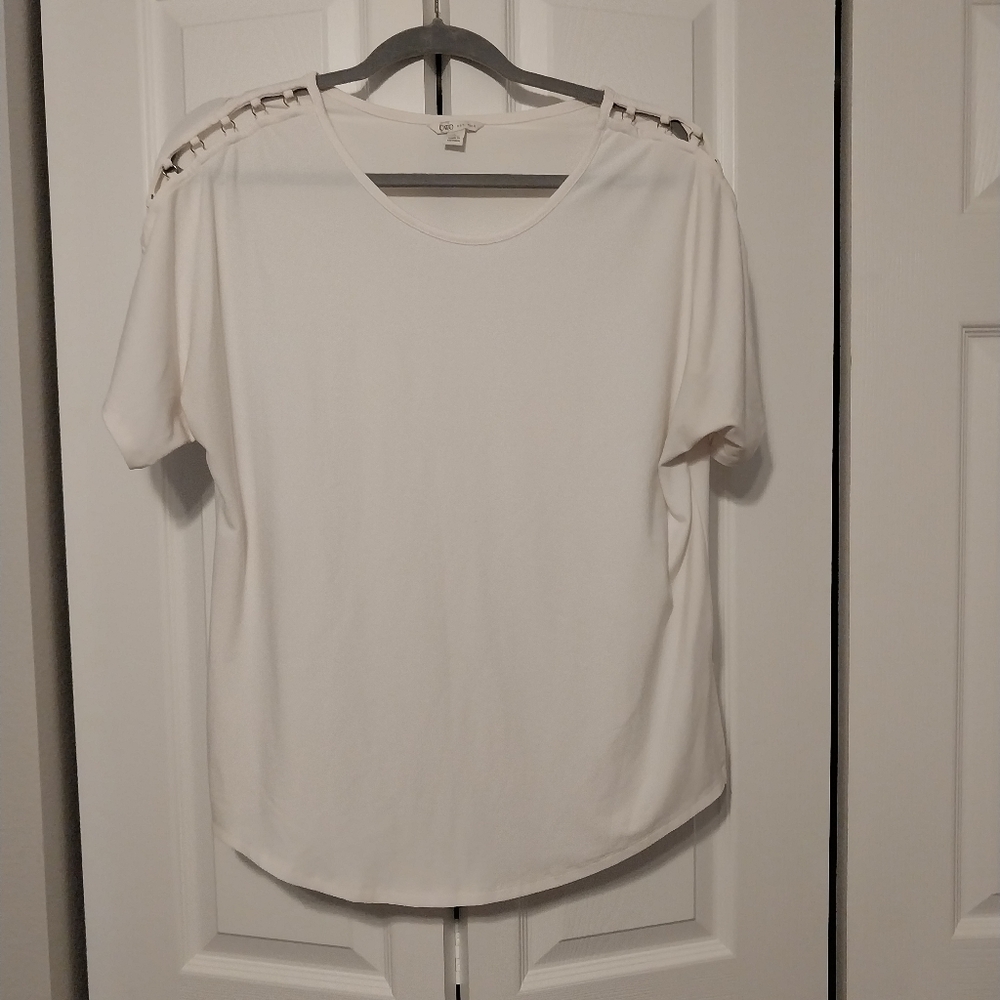 NWOT Cato White top size L